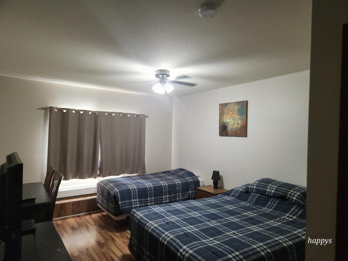 Midway Motel Radisson Bagian luar foto
