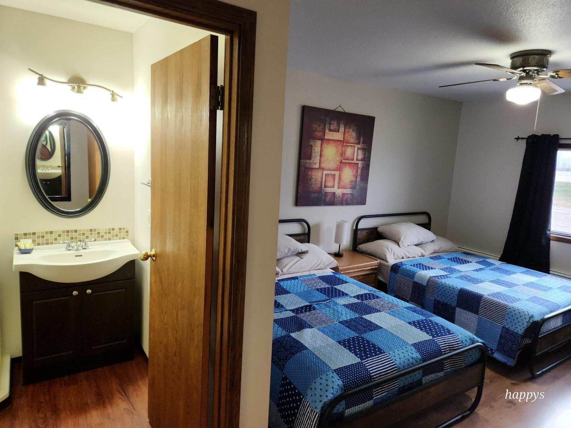 Midway Motel Radisson Bagian luar foto