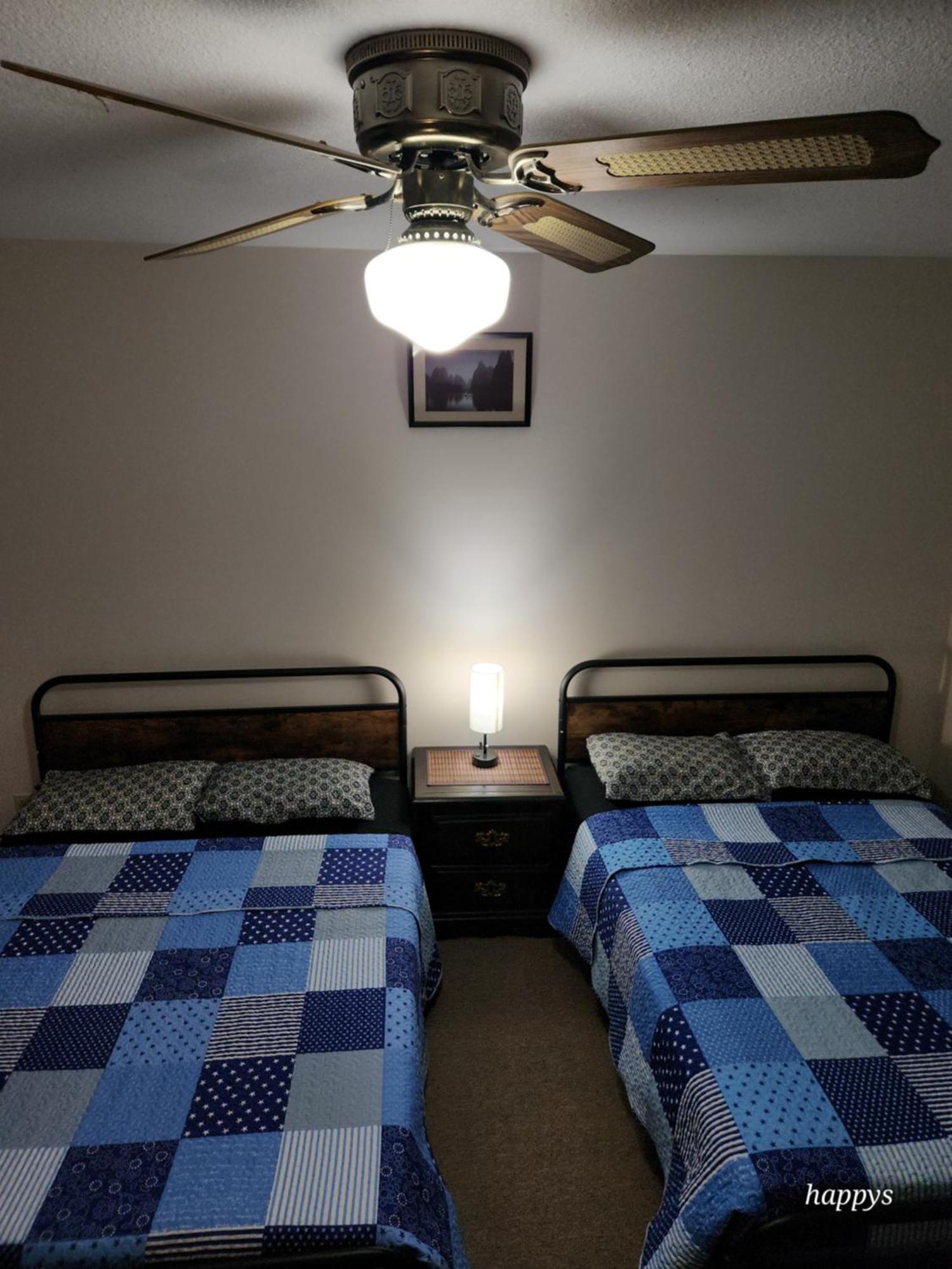 Midway Motel Radisson Bagian luar foto